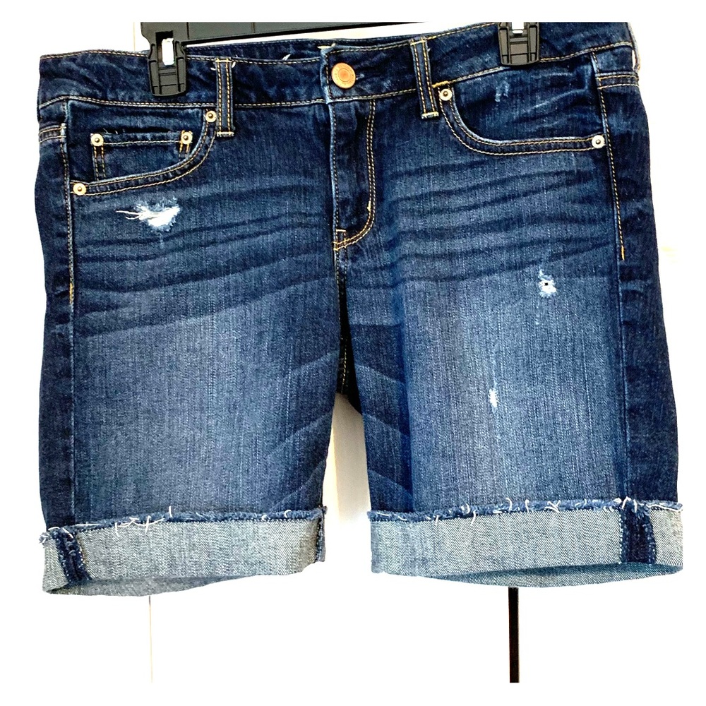 Cutoff American Eagle Jean Shorts